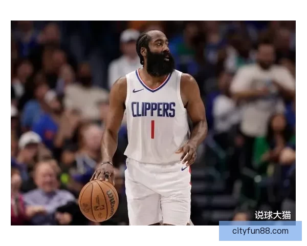 詹姆斯再现哈登三分尴尬 十投全失创NBA新纪录